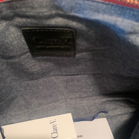 CLARE . V QUILTED NYLON FLAT CLUTCH - Picture 12 of 12